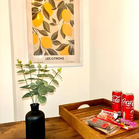 Cinema & Balneo Privatif Apartment *